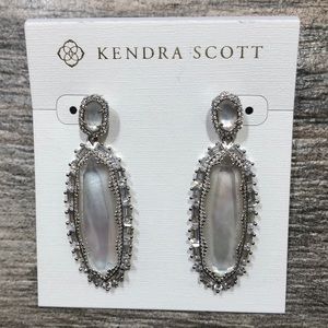 Kalina Kendra Scott Earrings